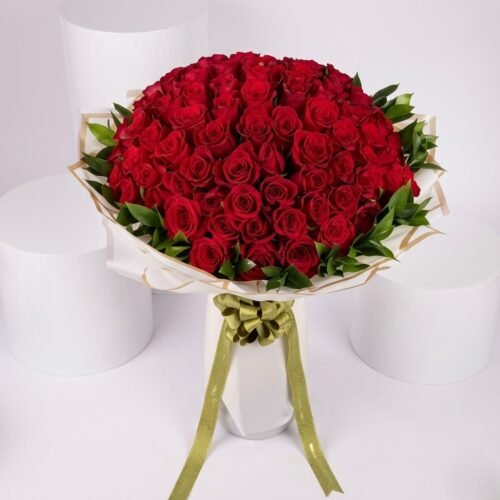 100 Red Rose Bouquet – Grand Romantic Arrangement