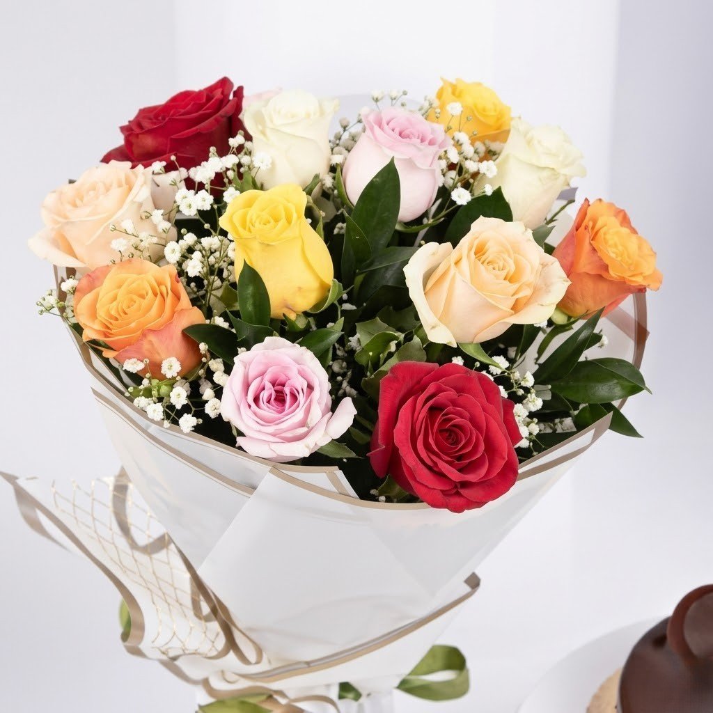 Mixed Roses Bouquet with Fudge Cake