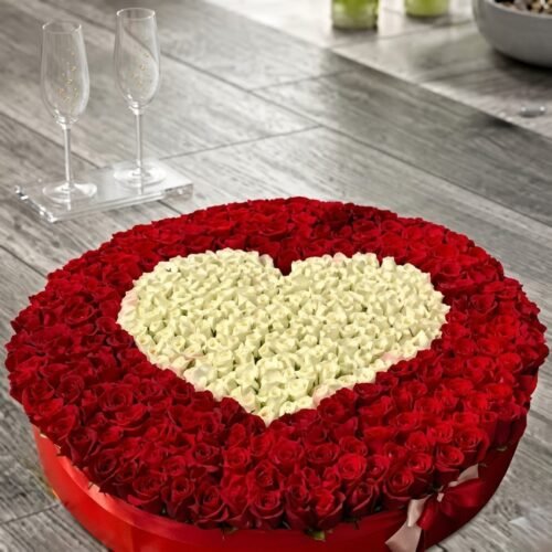 500 Roses Grand Arrangement – Ultimate Romantic Gesture