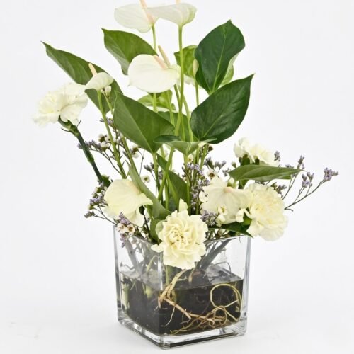Elegant Floral Vase Arrangement – Fresh & Graceful Gift