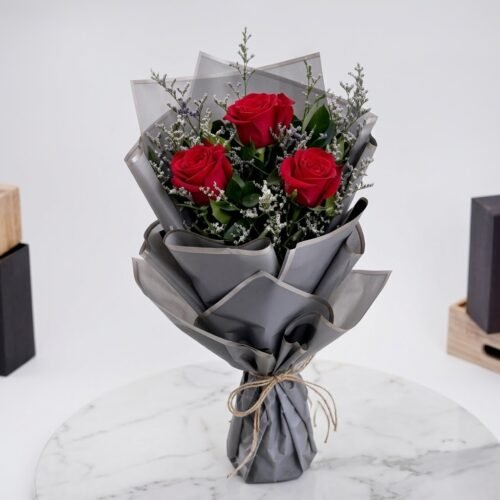 Magnificent Red Rose Bouquet – Classic Romantic Gift