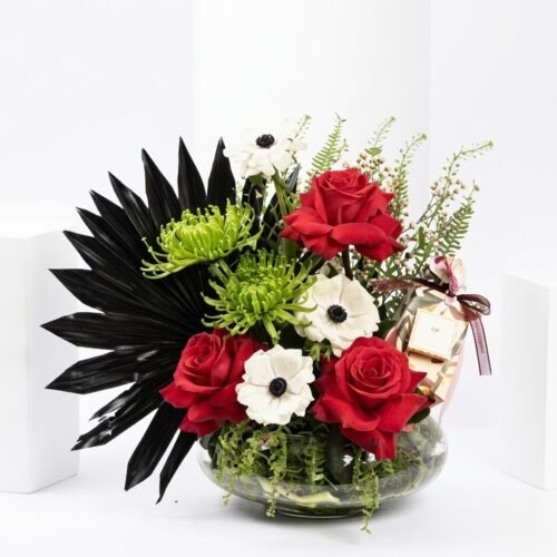 UAE Flag Flowers & Chocolates – Patriotic Floral Combo